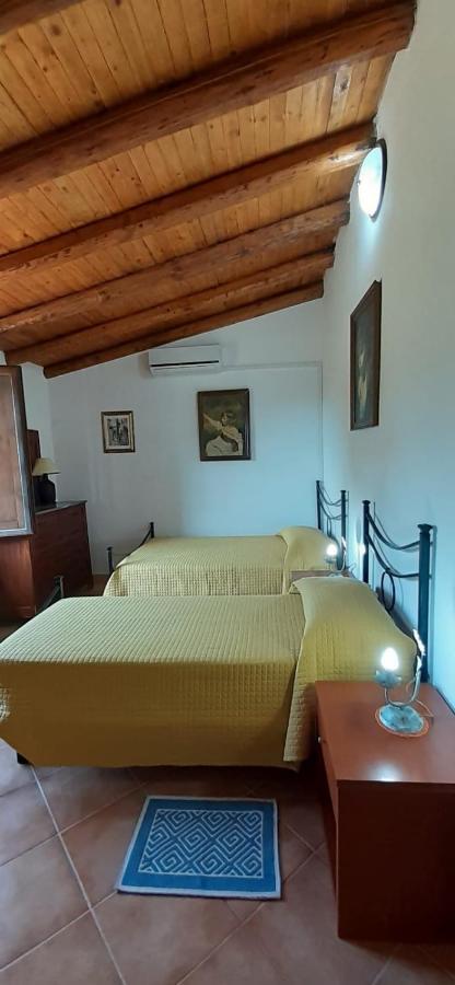 B&B I Menhir Sorgono Exterior photo