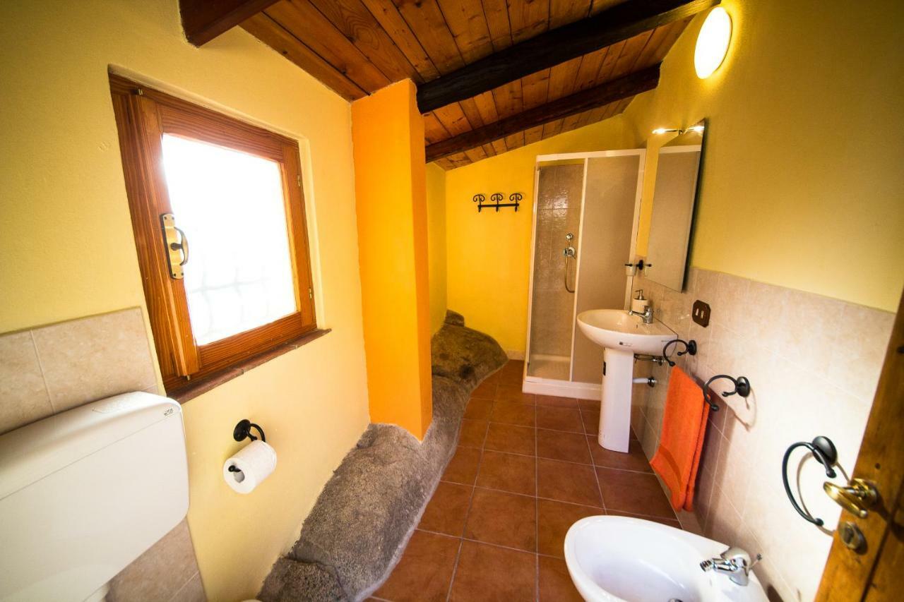 B&B I Menhir Sorgono Exterior photo