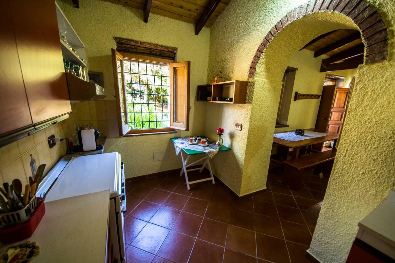 B&B I Menhir Sorgono Exterior photo