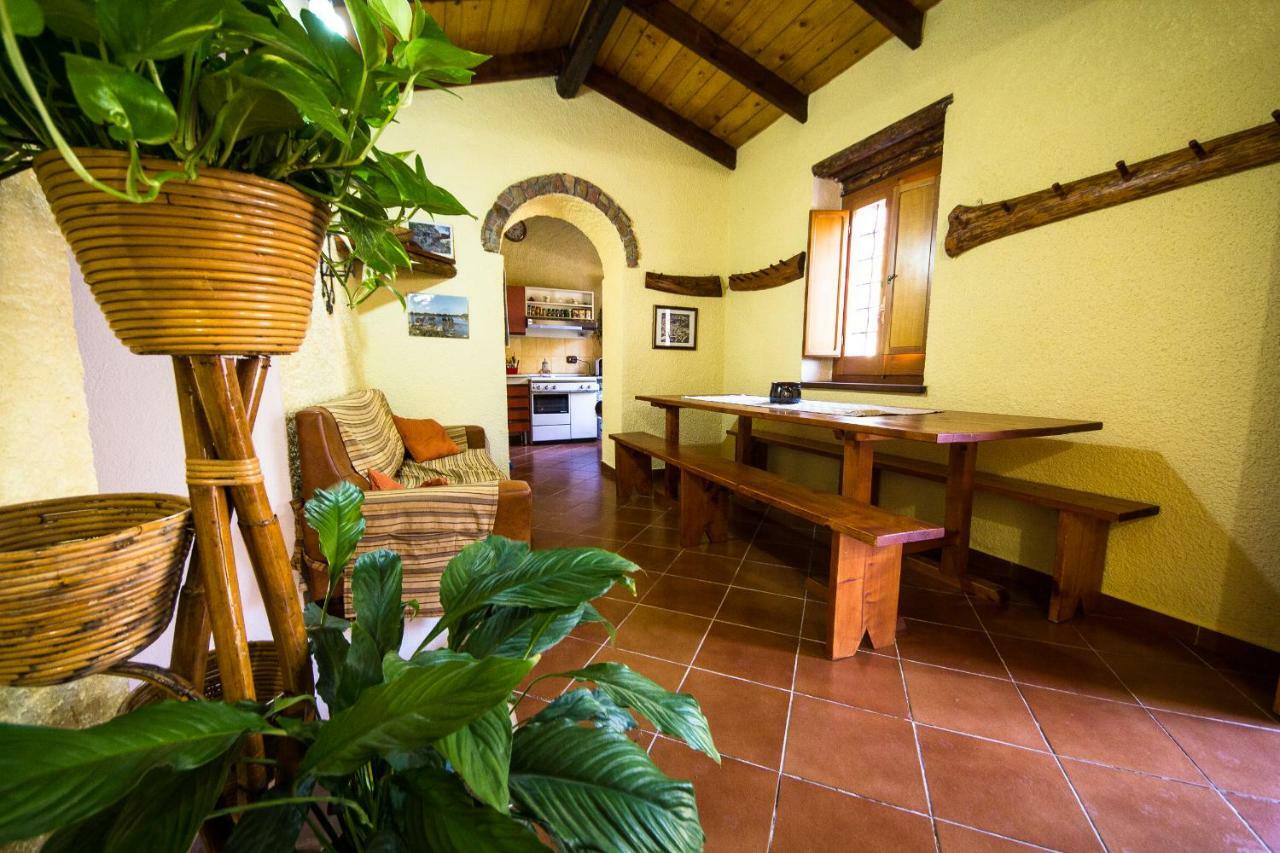 B&B I Menhir Sorgono Exterior photo
