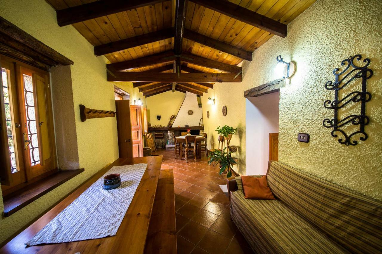 B&B I Menhir Sorgono Exterior photo